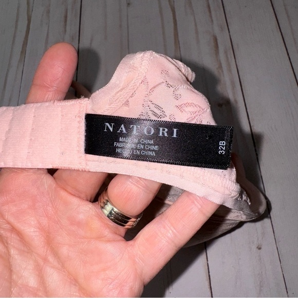 Natori NWT Sheer Jacquard Underwire Bra - Picture 7 of 8